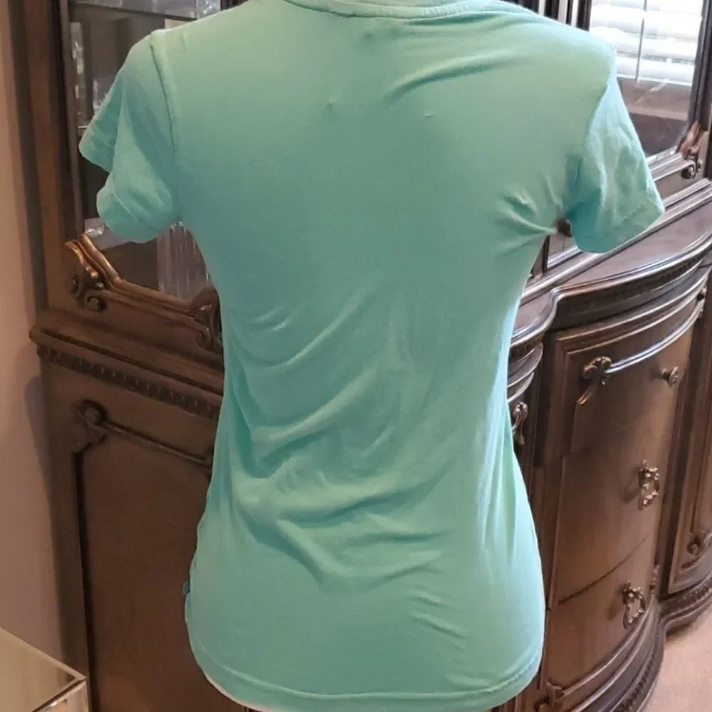 Merrell XS t-shirt.  - Picture 3 of 4